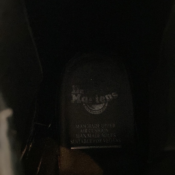 Dr. Martens Vegan 2976 Unisex Chelsea Boots - Picture 9 of 10